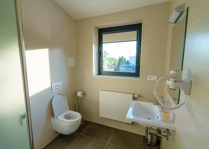 Korab Gasthuis 3*